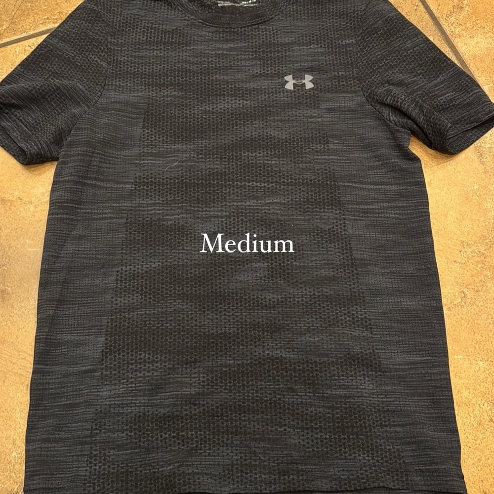 Under Armour Men's Charcoal Short Sleeve Tee